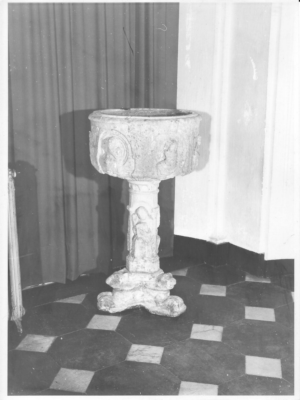 San Giovanni Battista in prigione/ banchetto di Erode/ Salome con la testa di San Giovanni Battista sul piatto/ testa di San Giovanni Battista/ profeti (acquasantiera, opera isolata) - bottega italiana (fine/inizio secc. XIX/ XX)