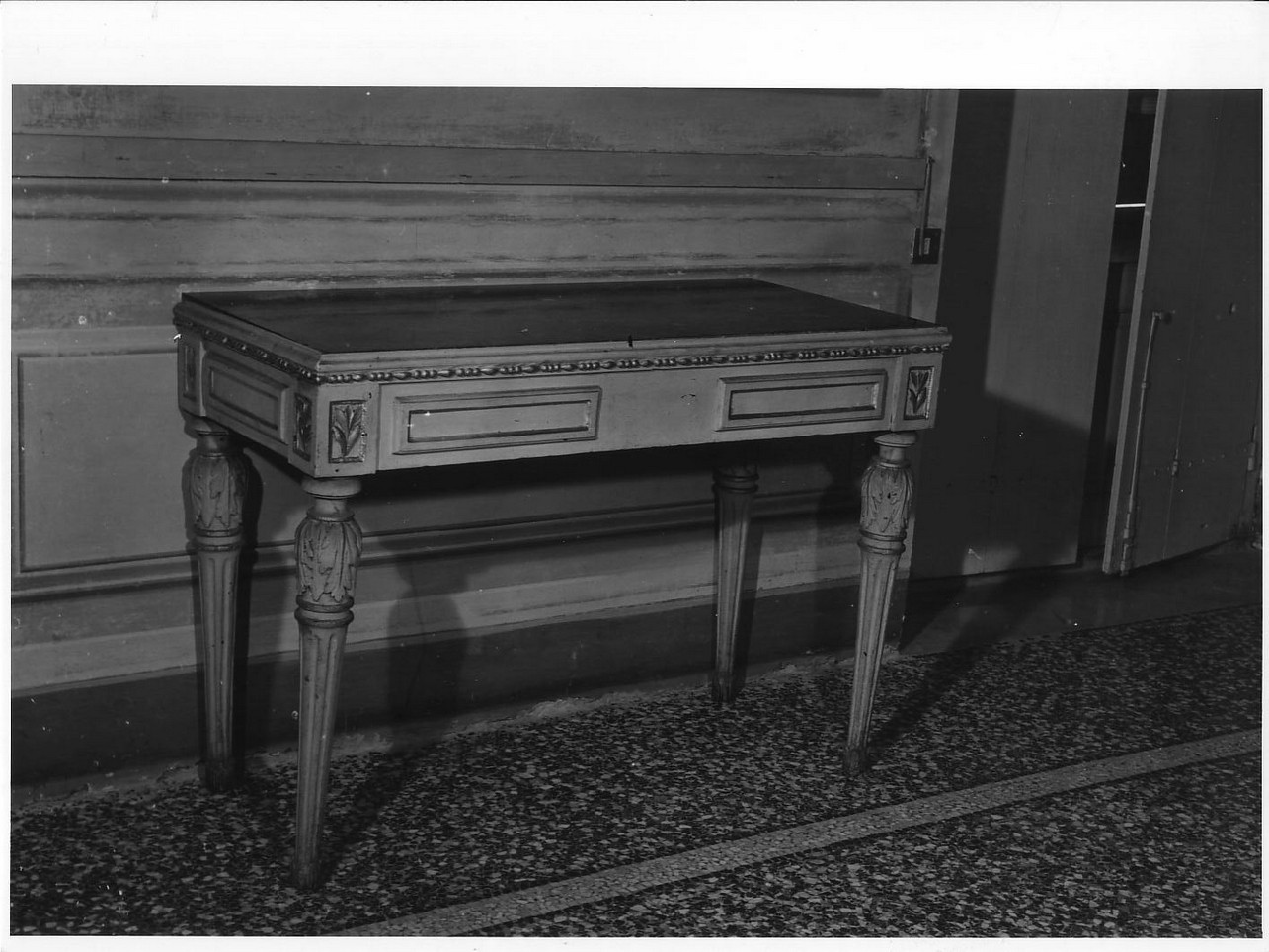 console, opera isolata - bottega ligure (prima metà sec. XIX)