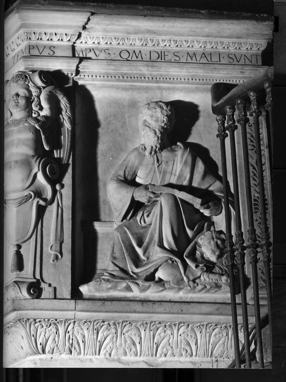 San Matteo Evangelista (formella, elemento d'insieme) di Aprile Anton Maria, Molinari Giovanni Angelo (sec. XVI)