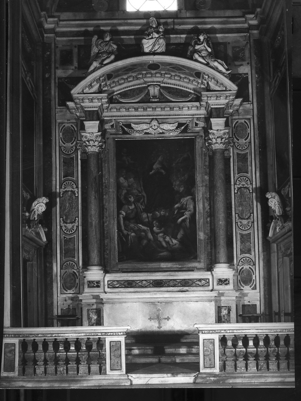 Madonna con Bambino e angeli (altare, opera isolata) - bottega romana (primo quarto sec. XVII)