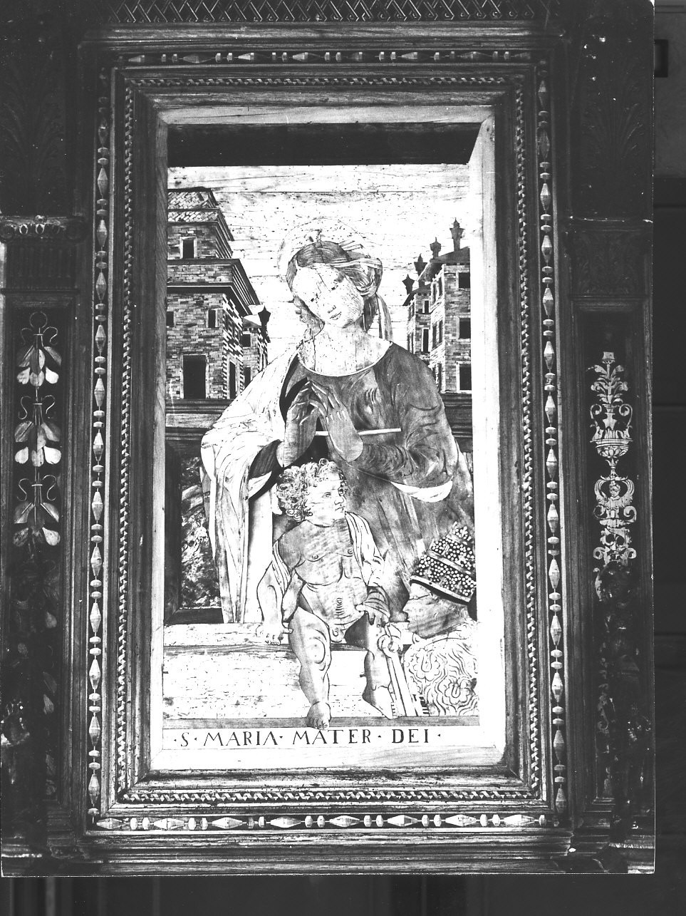 Madonna con Bambino e papa Sisto IV (dossale, elemento d'insieme) di De Rocchi Elia (primo quarto sec. XVI)