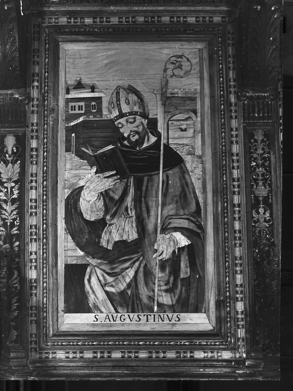 Sant'Agostino (dossale, elemento d'insieme) di De Rocchi Elia (primo quarto sec. XVI)