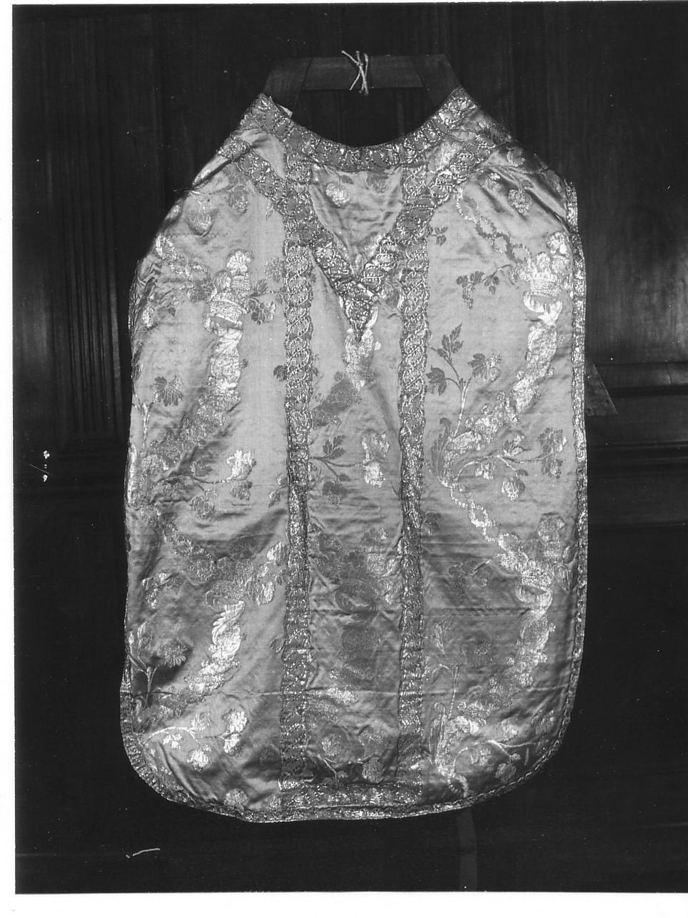 motivi decorativi vegetali (paramento liturgico, insieme) - manifattura italiana (?) (prima metà sec. XIX)