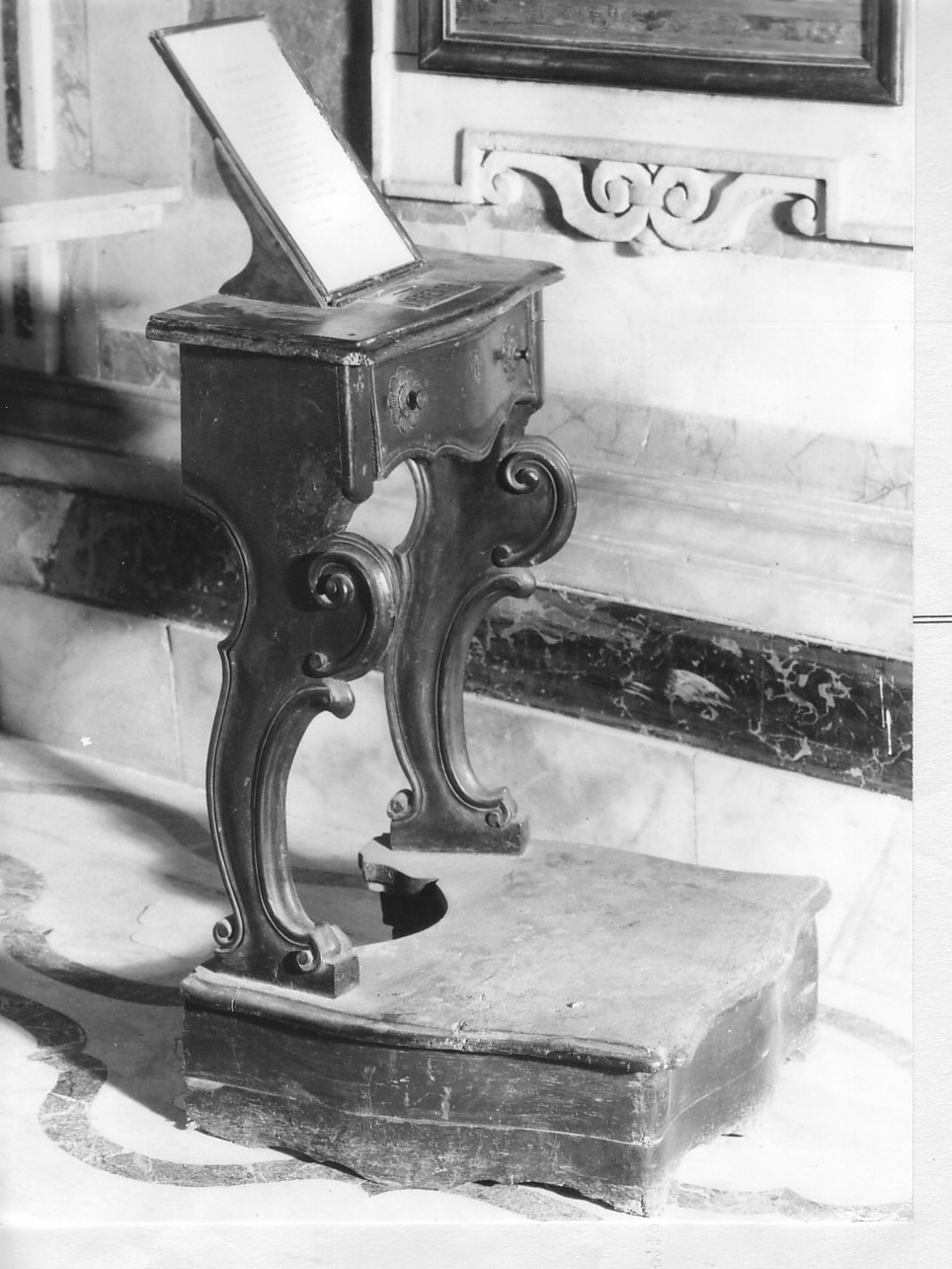 inginocchiatoio, opera isolata - bottega ligure (sec. XVIII)