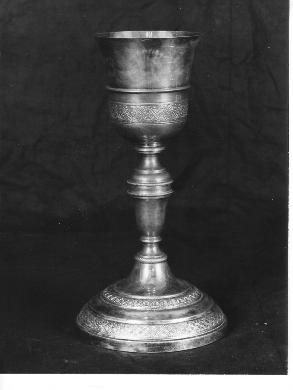 motivo decorativo (calice, opera isolata) - bottega ligure (fine/inizio secc. XIX/ XX)