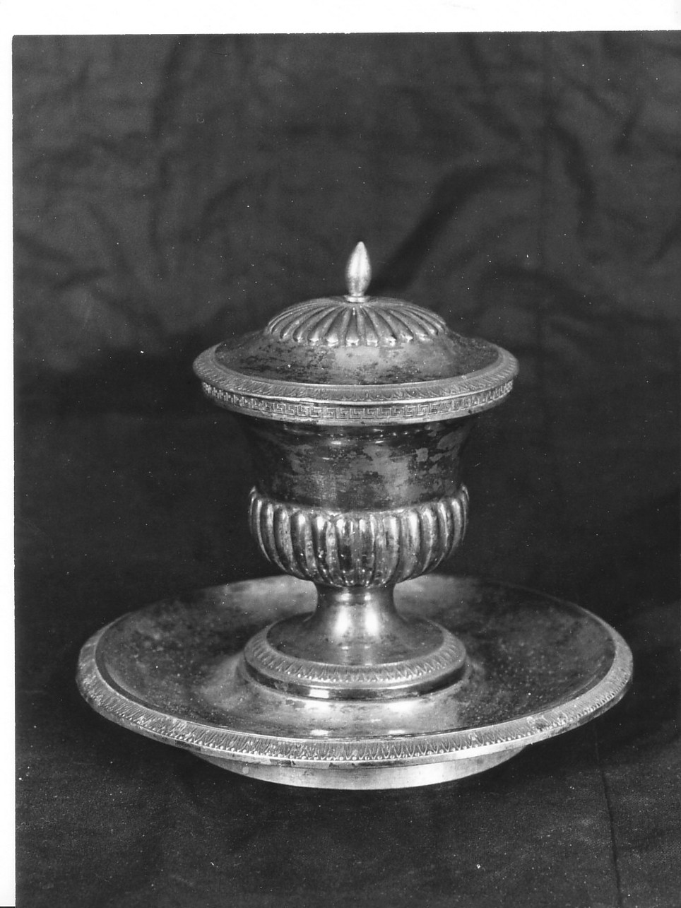 motivo decorativo geometrico (PURIFICATOIO, insieme) - bottega ligure (sec. XIX)