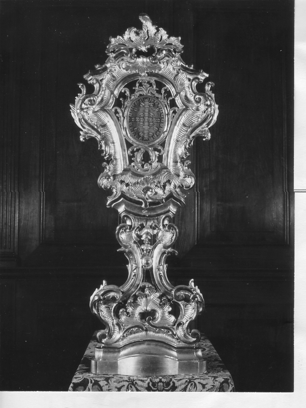 motivi decorativi vegetali (reliquiario - a ostensorio, serie) - bottega ligure (sec. XVIII)