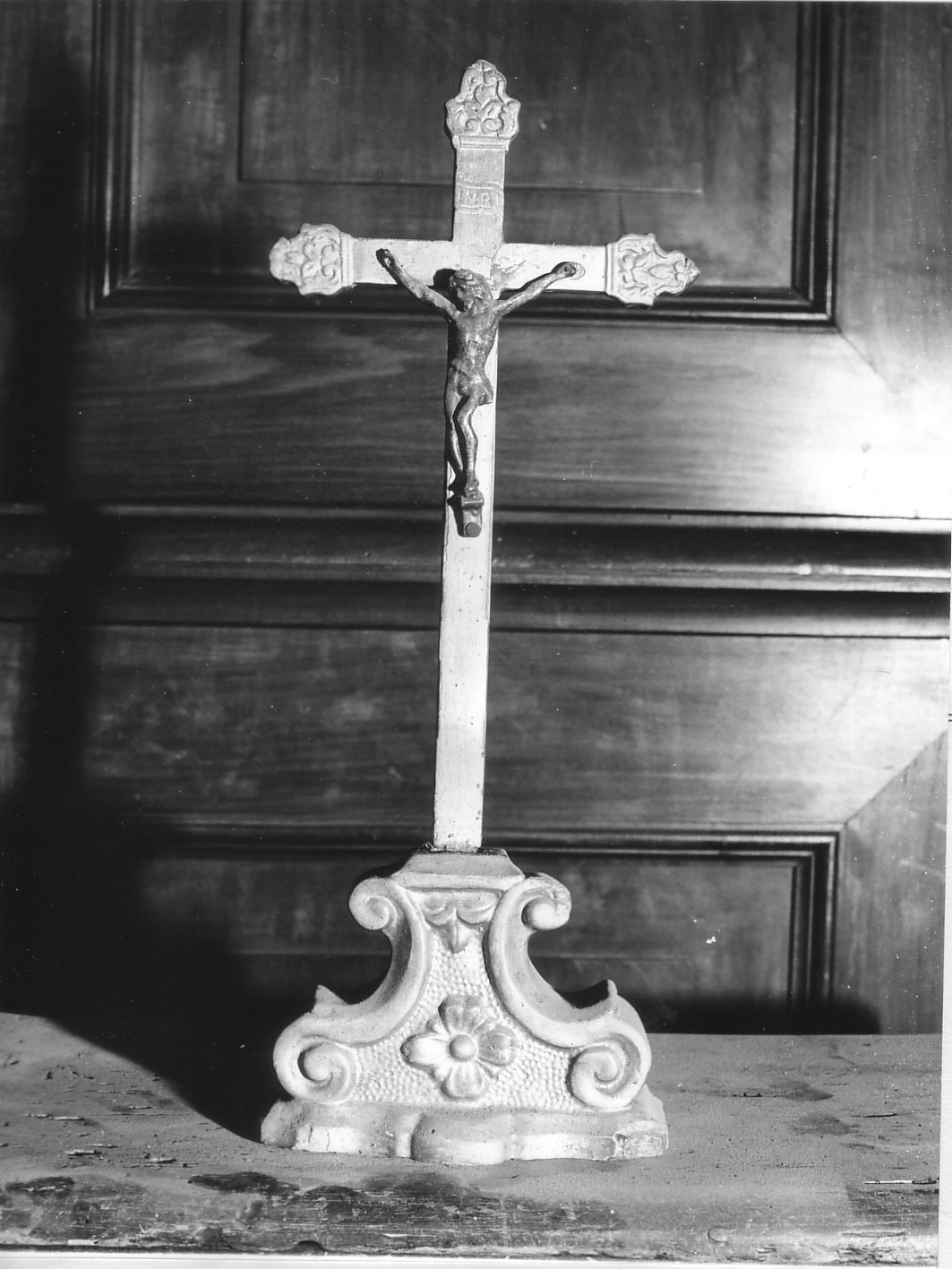 Cristo crocifisso (croce d'altare, opera isolata) - bottega ligure (secc. XVIII/ XIX)