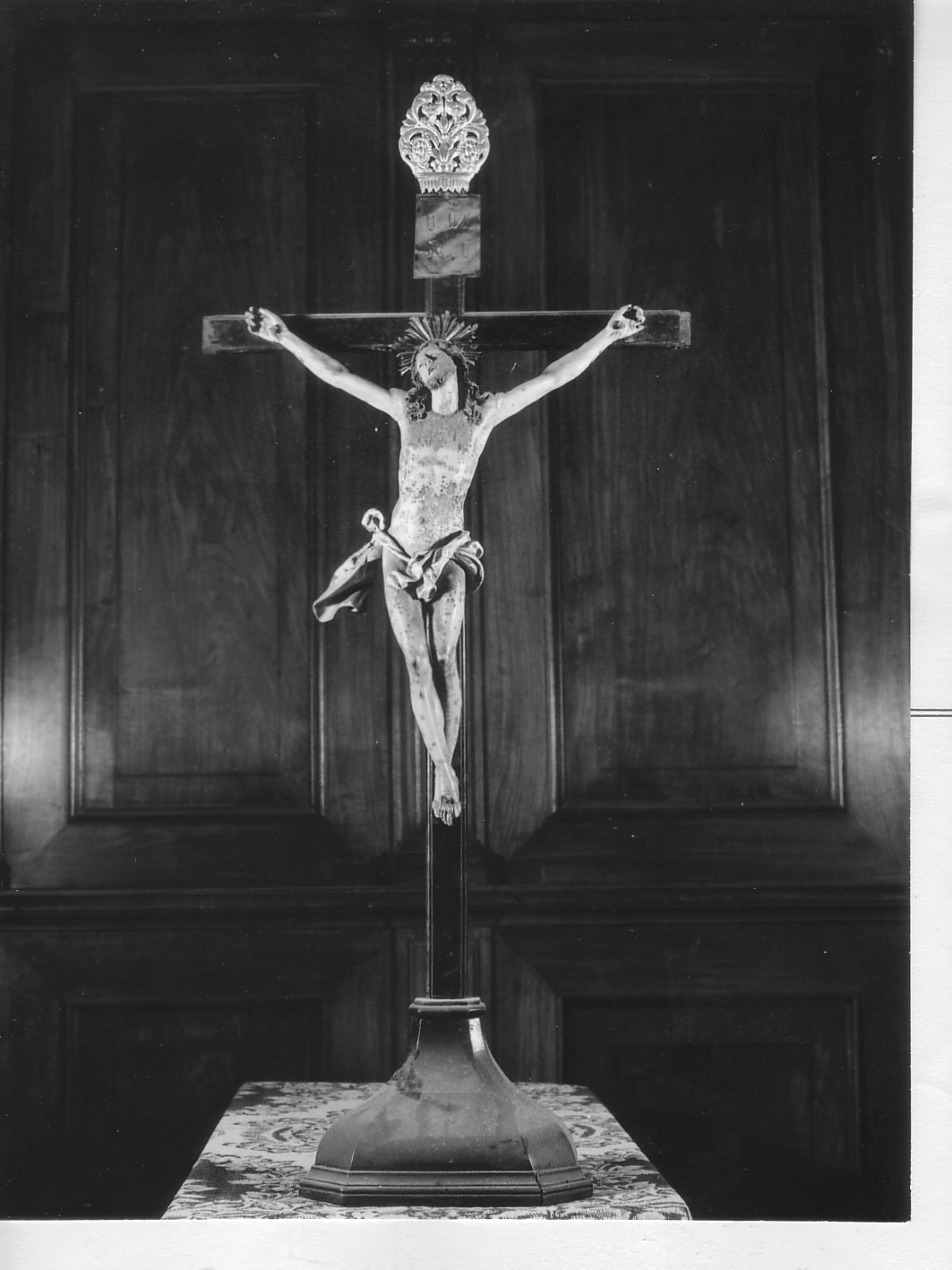 Cristo crocifisso (croce d'altare, opera isolata) - bottega ligure (sec. XIX)