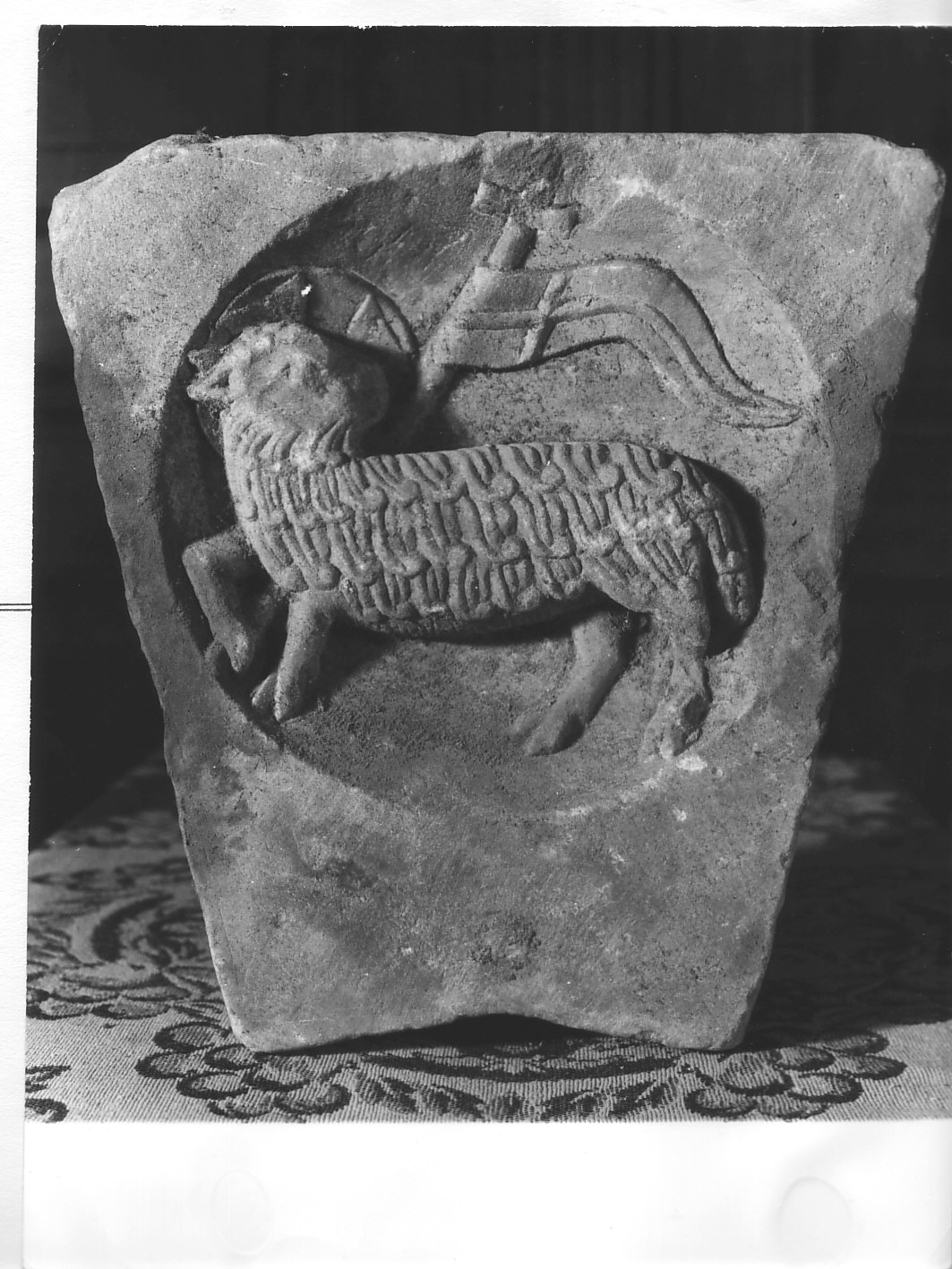 Agnus Dei (chiave d'arco, frammento) - bottega italiana (sec. XV)