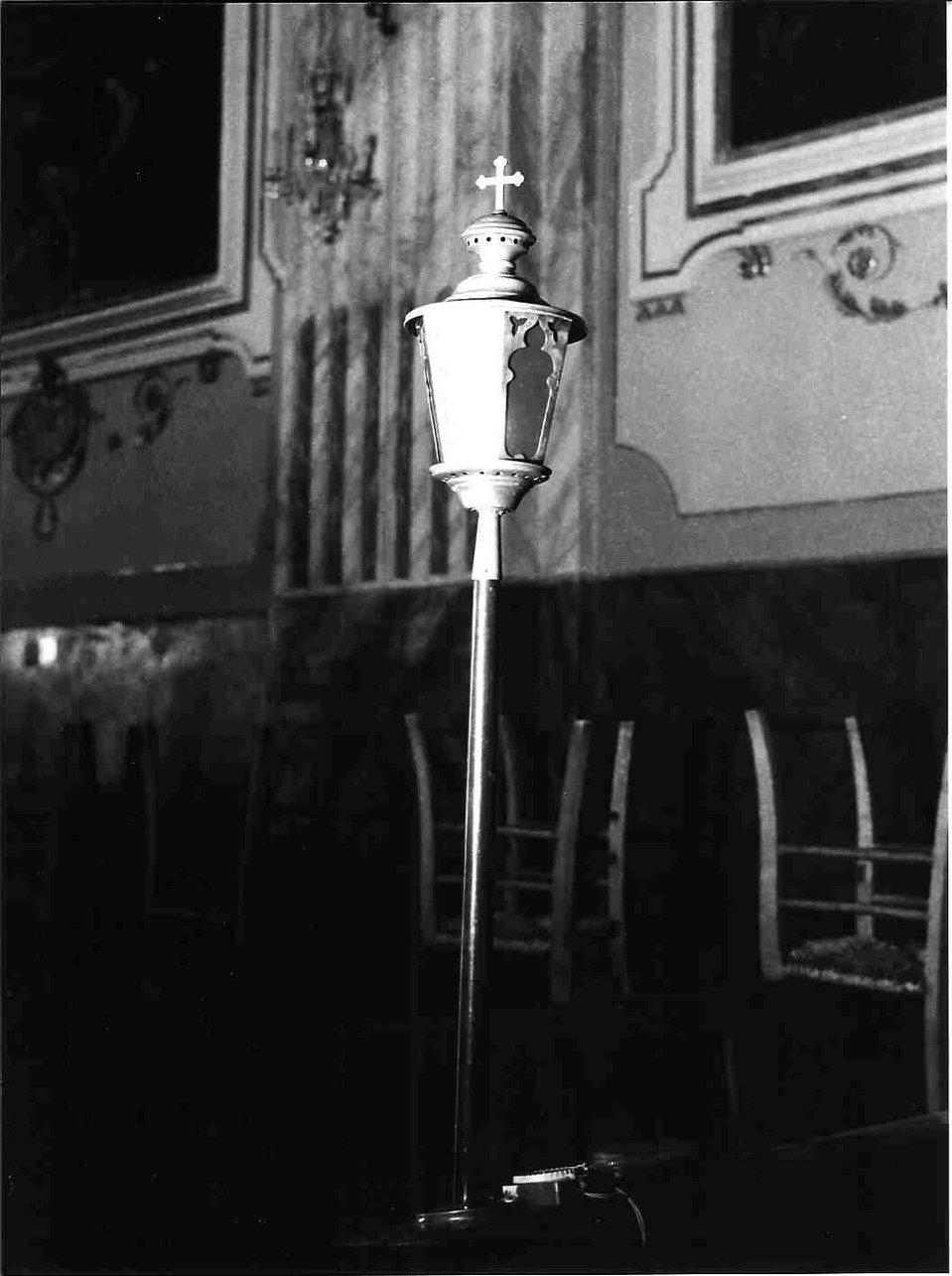 lanterna processionale, serie - bottega italiana (sec. XX)