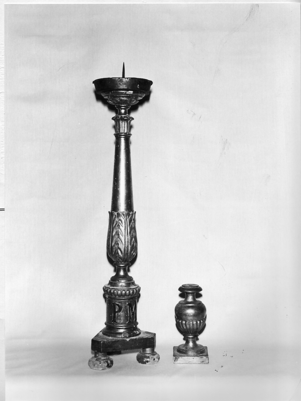 candeliere, elemento d'insieme - bottega ligure (sec. XIX)