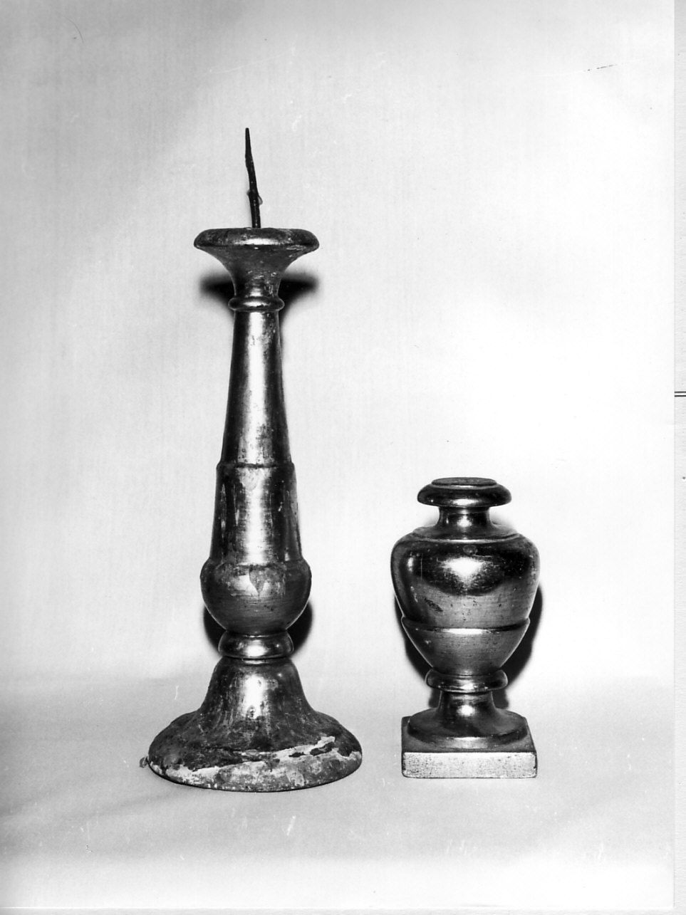 candeliere, elemento d'insieme - bottega ligure (sec. XIX)