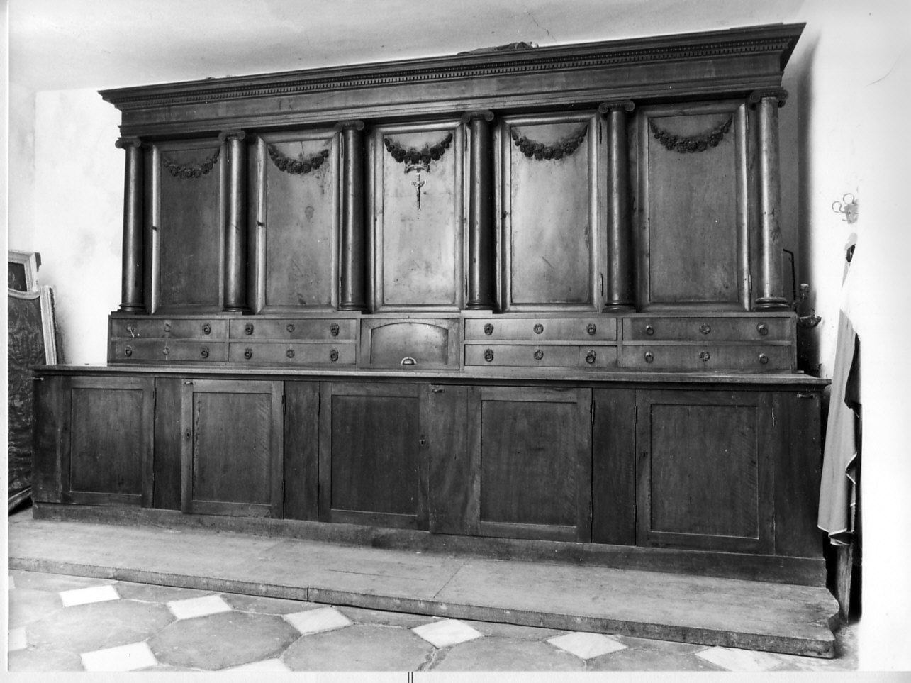 armadio da sacrestia, opera isolata - bottega ligure (sec. XIX)