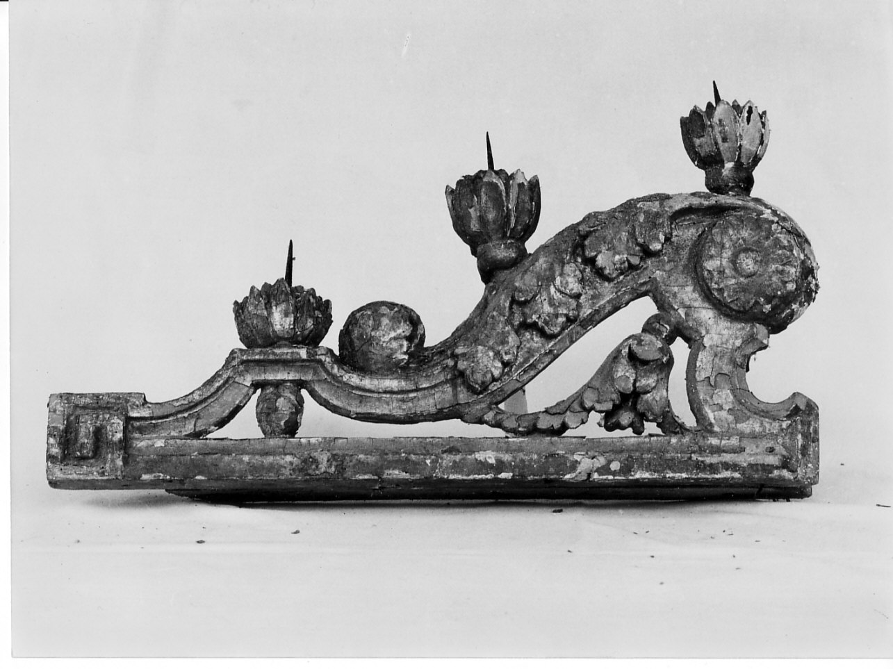 lumiera, elemento d'insieme - bottega ligure (sec. XVIII)