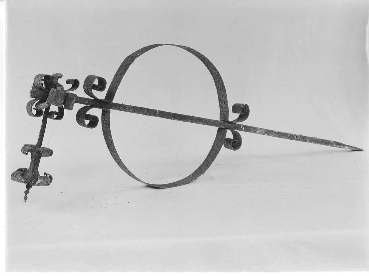 candeliere da parete di chiesa, coppia - bottega ligure (sec. XVIII)