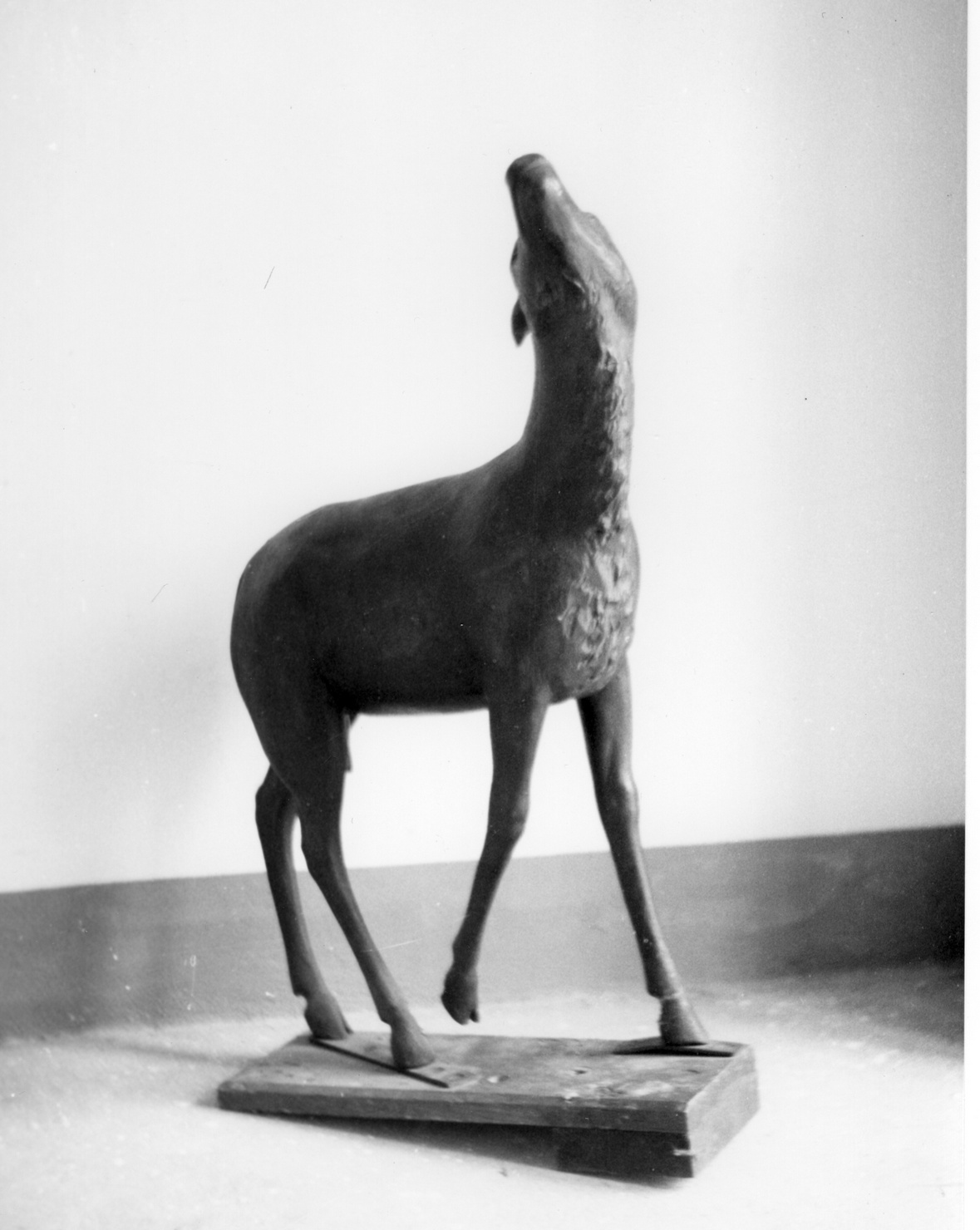 cervo (scultura processionale, elemento d'insieme) di Morgari Luigi, Minoia Giovanni (primo quarto sec. XX)