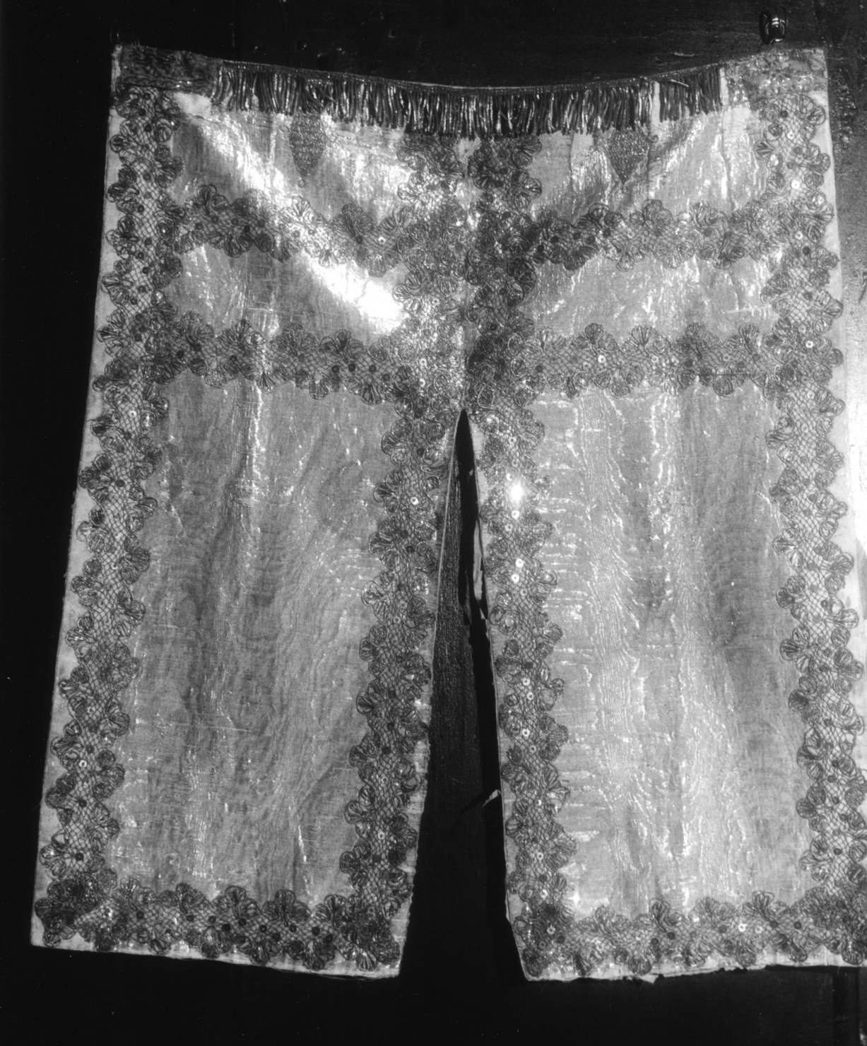 conopeo di tabernacolo, opera isolata - manifattura ligure (fine/inizio secc. XVIII/ XIX)