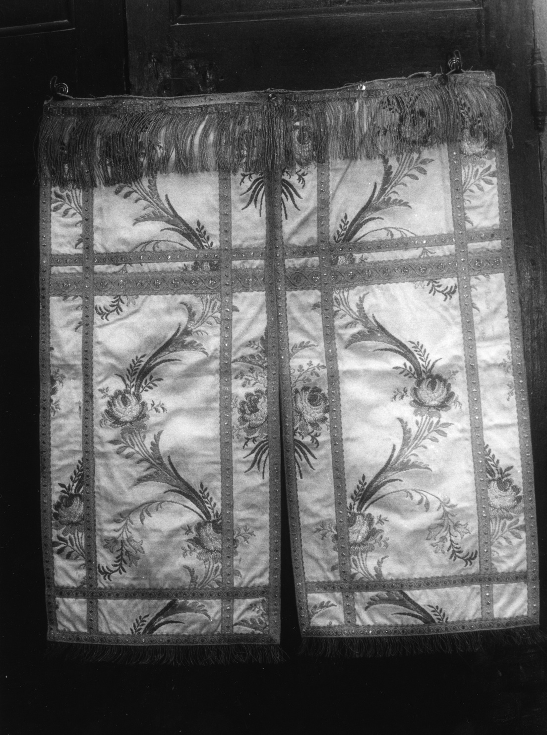 conopeo di tabernacolo, opera isolata - manifattura ligure (ultimo quarto sec. XVIII)