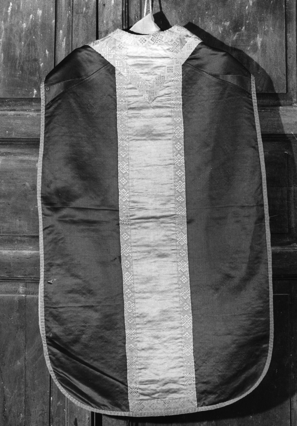 paramento liturgico, insieme - manifattura ligure (fine/inizio secc. XVIII/ XIX)