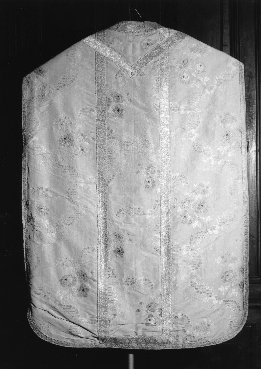 velo omerale, opera isolata - manifattura ligure (fine/inizio secc. XVI/ XVII)