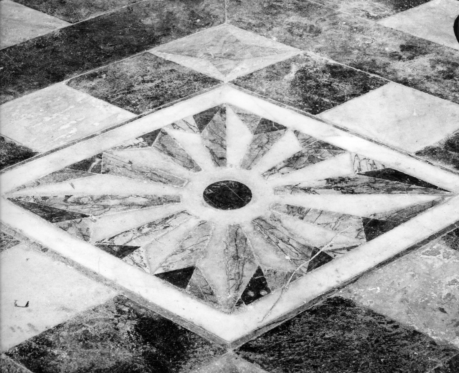 pavimento, opera isolata - bottega italiana (?) (metà sec. XVIII)