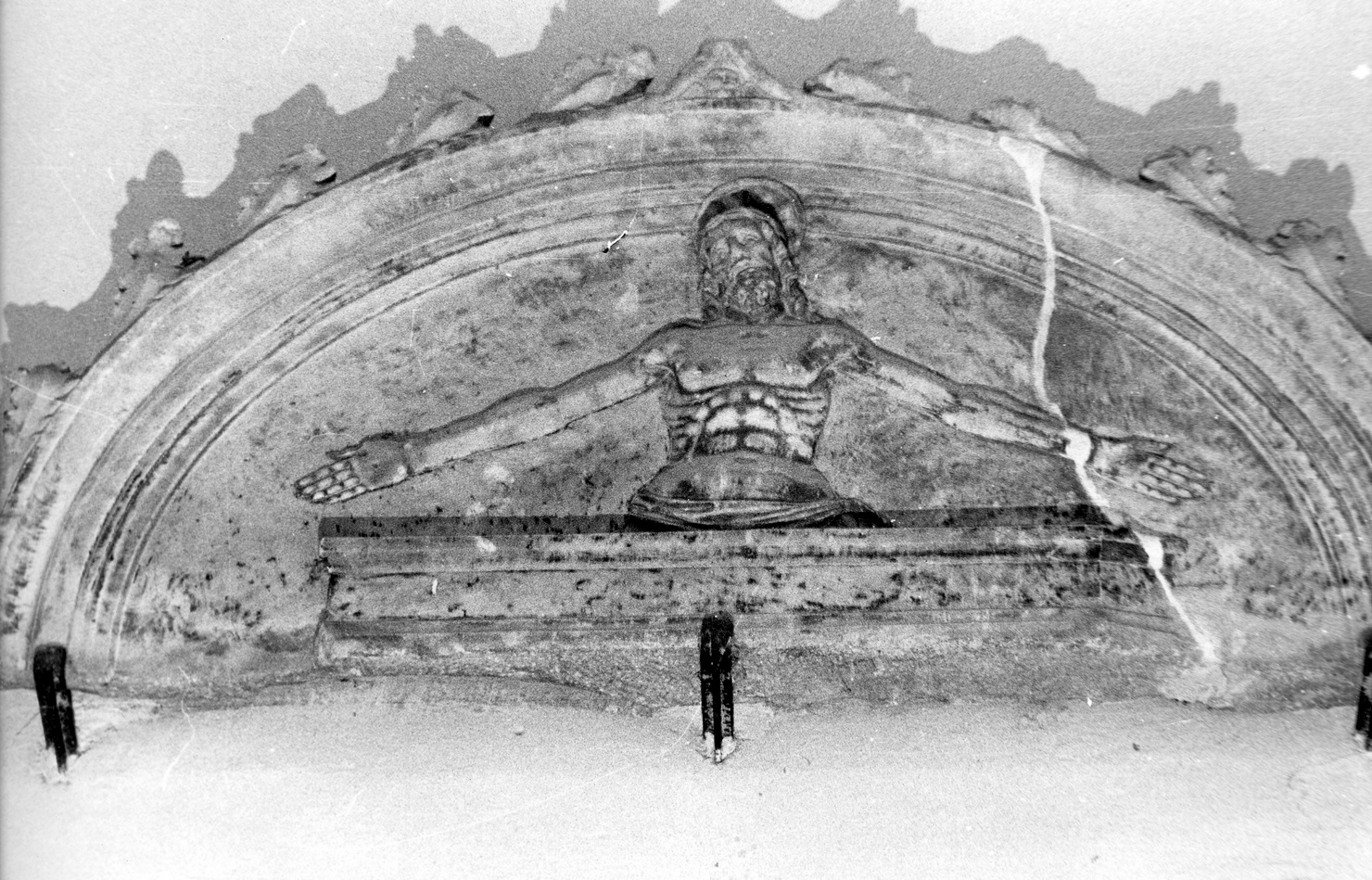 Cristo risorto (decorazione architettonica, opera isolata) - bottega ligure (sec. XV)