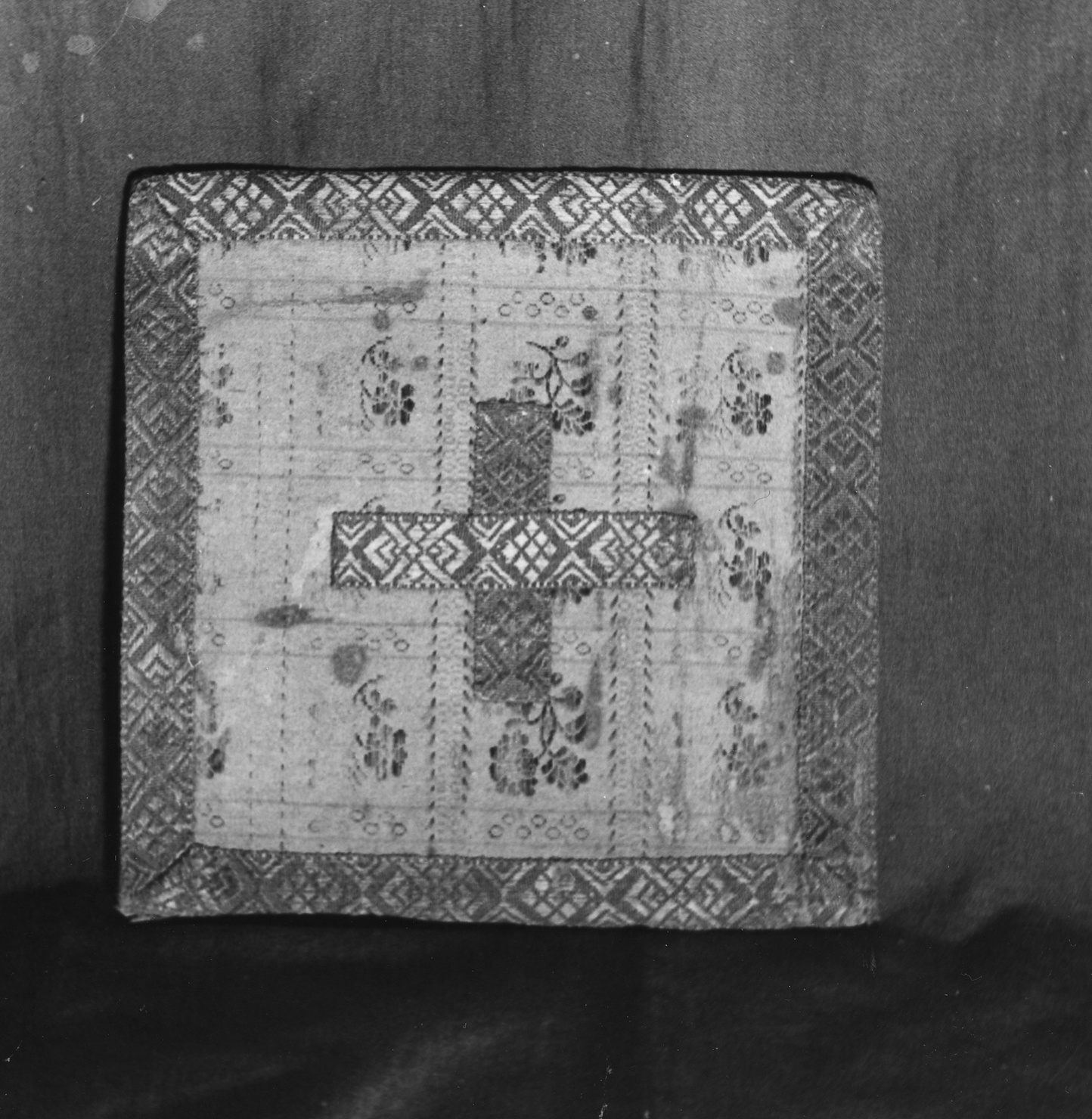 borsa, opera isolata - manifattura ligure (seconda metà sec. XVIII)