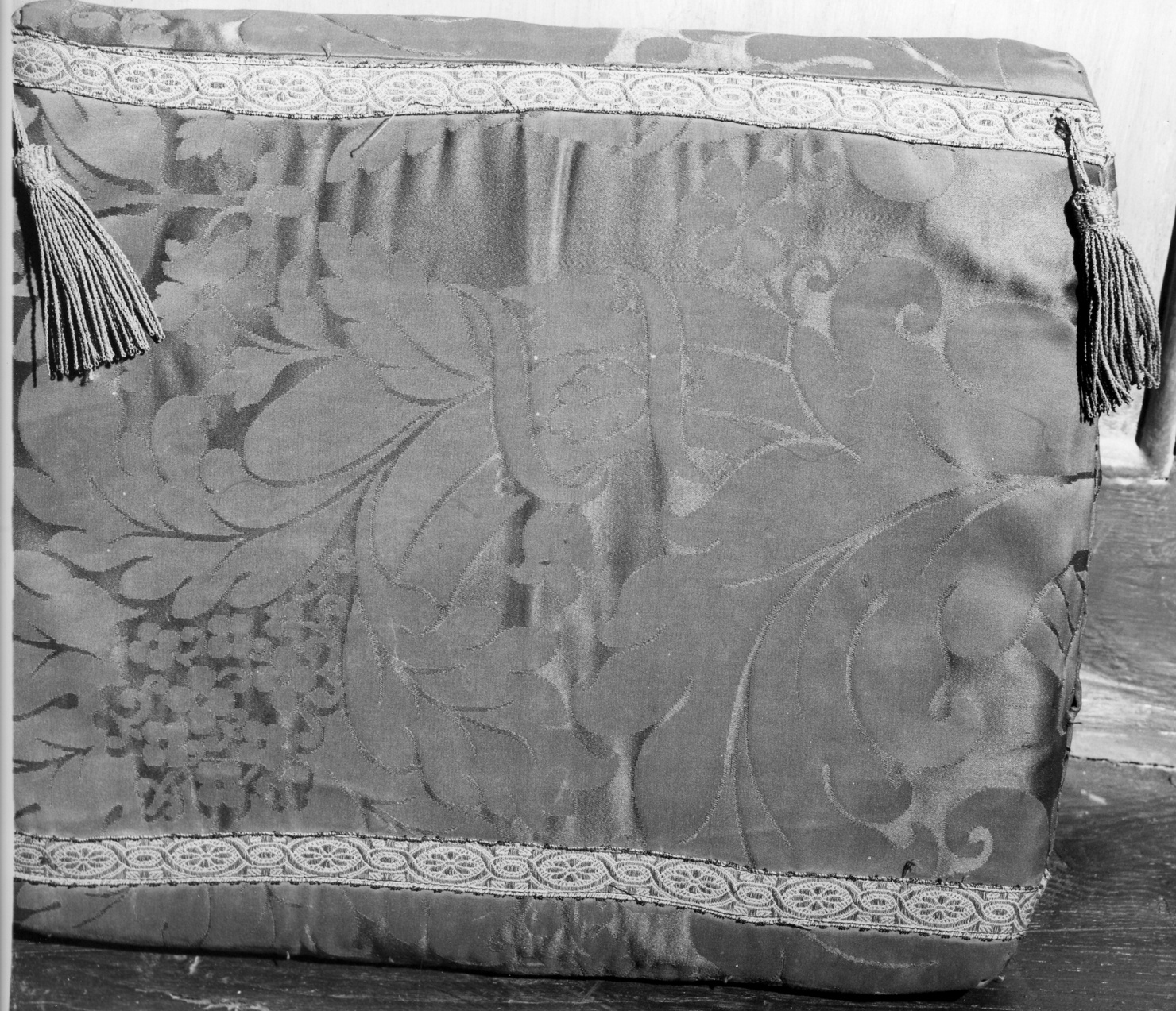 cuscino, serie - manifattura ligure (seconda metà sec. XIX)