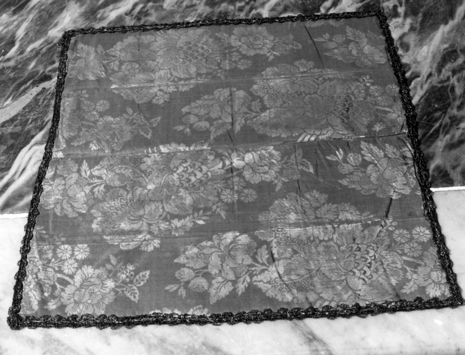 velo di calice, opera isolata - manifattura italiana (?) (sec. XVIII)