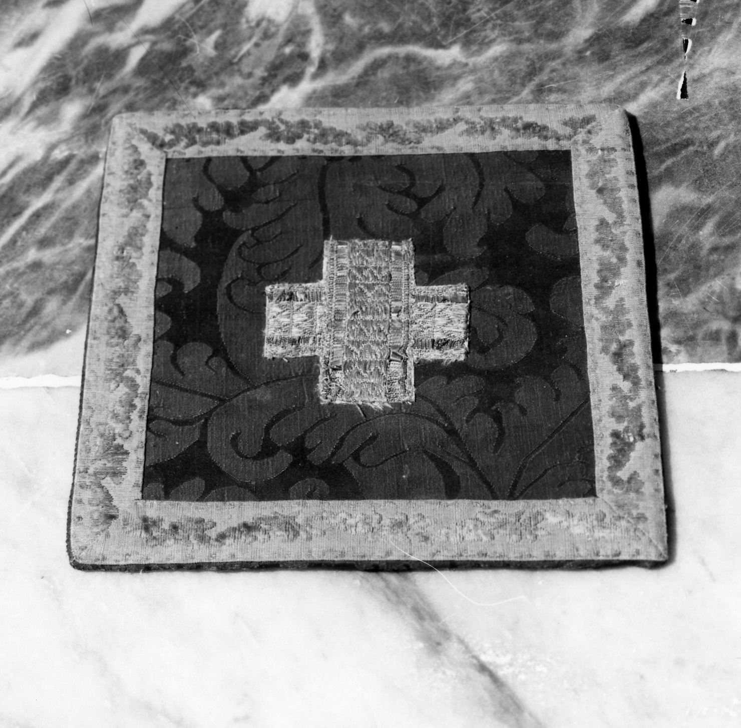 borsa, opera isolata - manifattura ligure (metà sec. XIX)