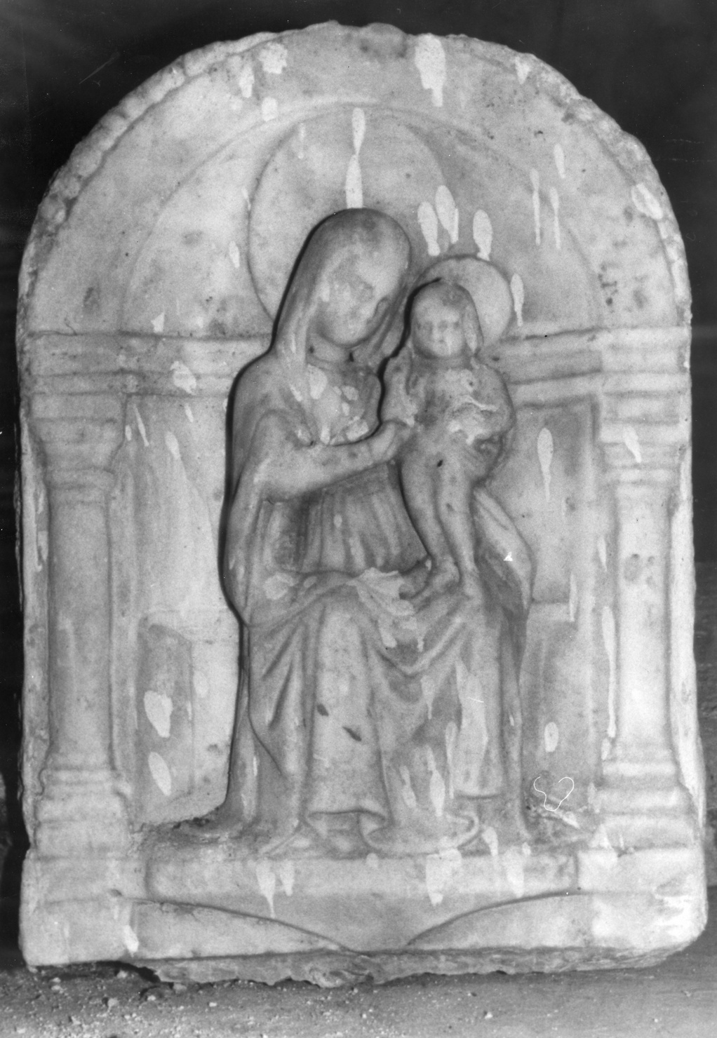 Madonna con Bambino (rilievo, opera isolata) - ambito ligure (fine/inizio secc. XV/ XVI)