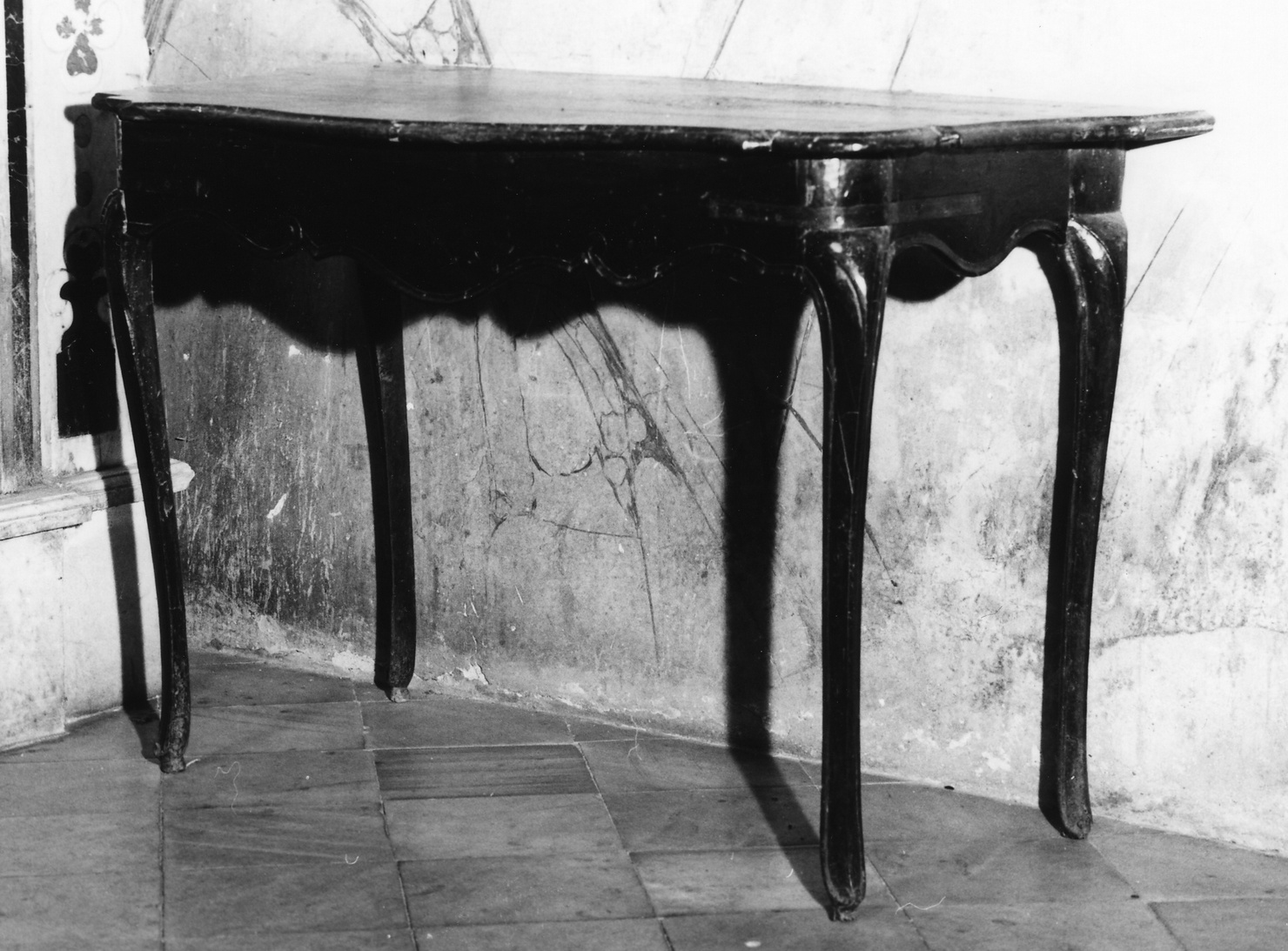 tavolo da muro, serie - bottega ligure (sec. XVIII)