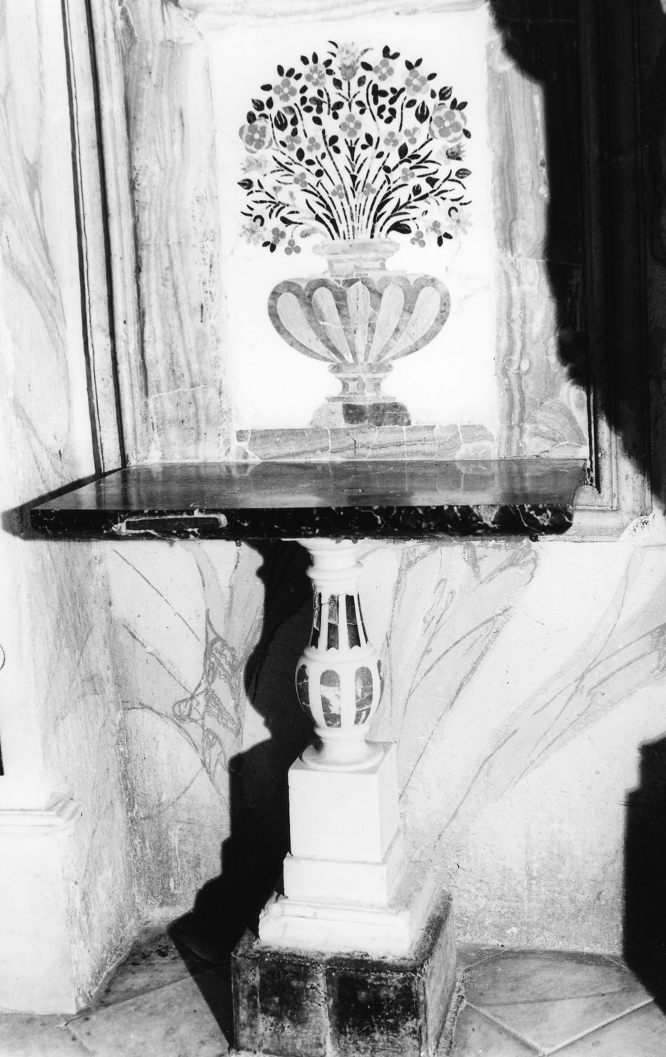 tavolo da muro, serie - bottega ligure (fine/inizio secc. XVIII/ XIX)