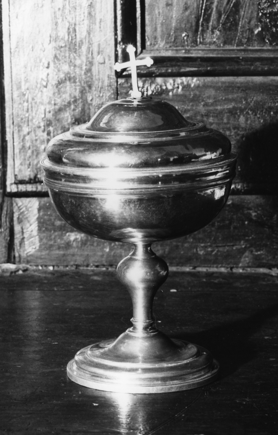 pisside, opera isolata - produzione genovese (seconda metà sec. XVIII)