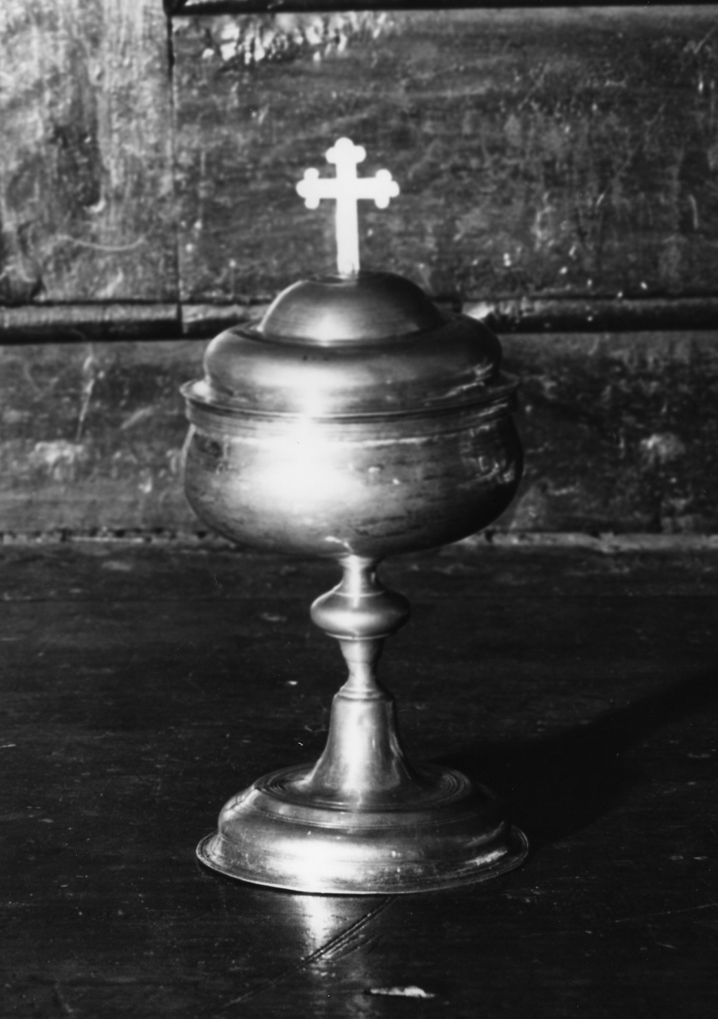 pisside, opera isolata - produzione genovese (seconda metà sec. XVIII)