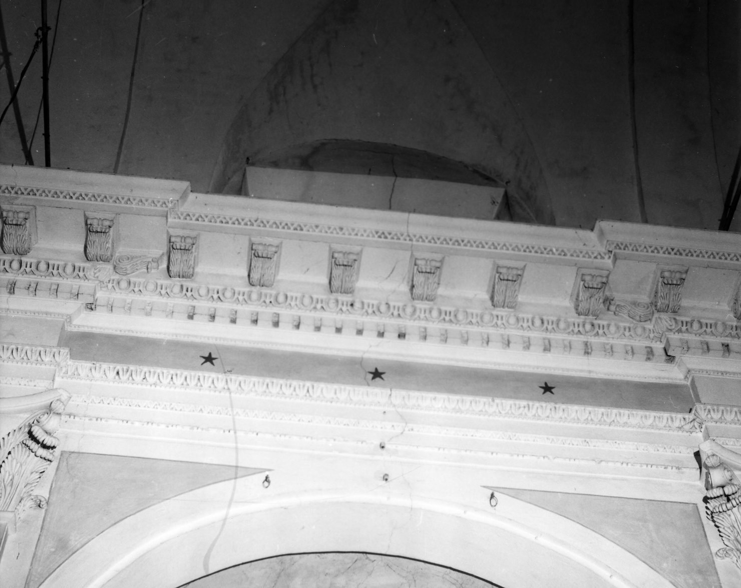 cornicione, opera isolata - bottega ligure (sec. XIX)