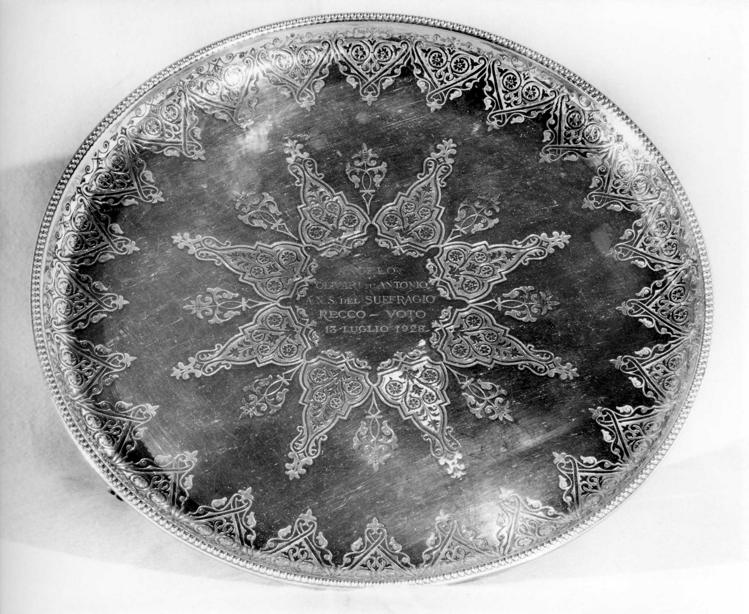 vassoio, opera isolata - bottega ligure (sec. XX)