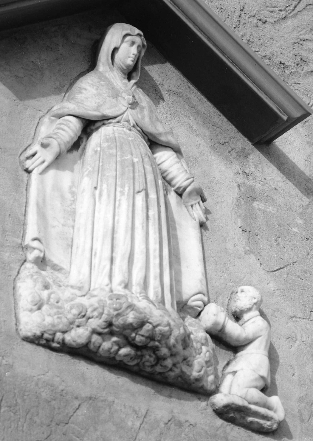 Santa Lucia (dipinto murale, opera isolata) di Delle Piane N (sec. XX)