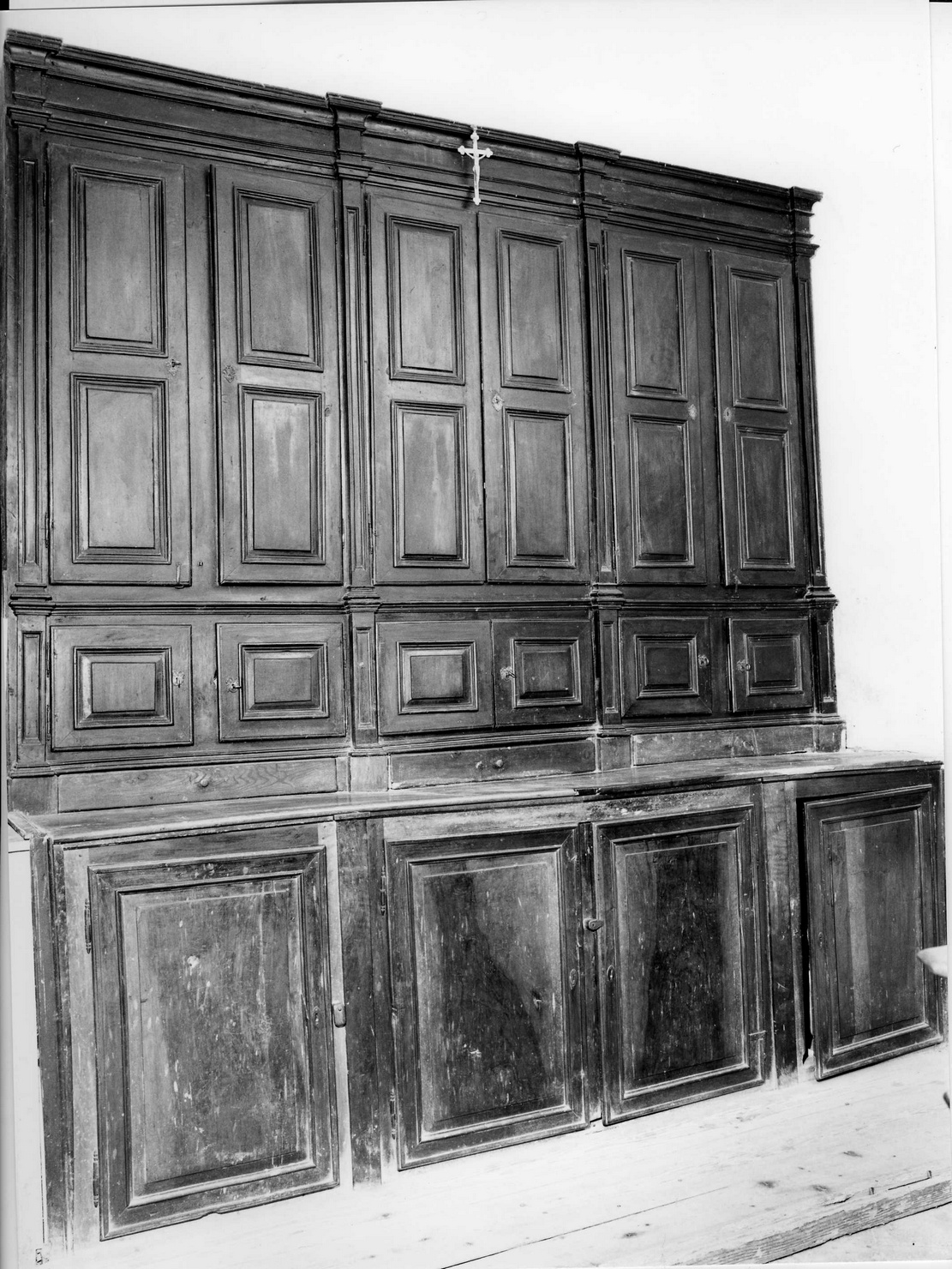 mobile da sacrestia, opera isolata - bottega ligure (prima metà sec. XIX)