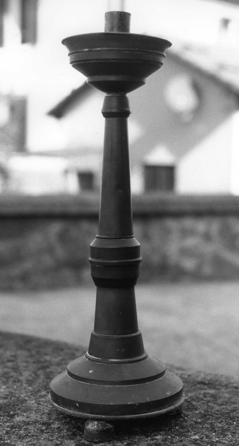 candeliere, serie - bottega ligure (primo quarto sec. XX)