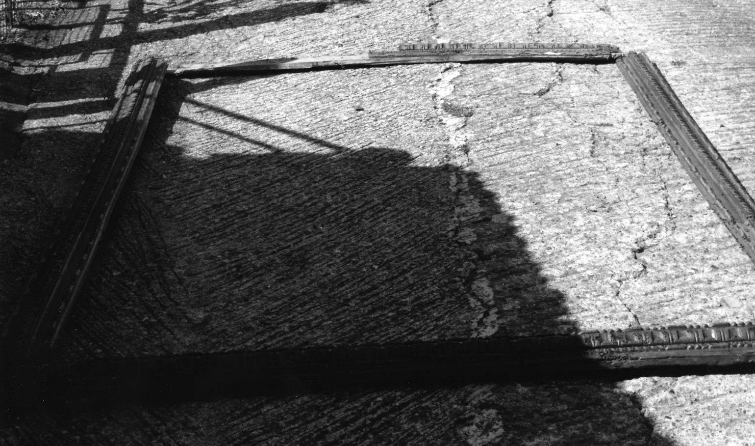 cornice, opera isolata - manifattura ligure (ultimo quarto sec. XIX)