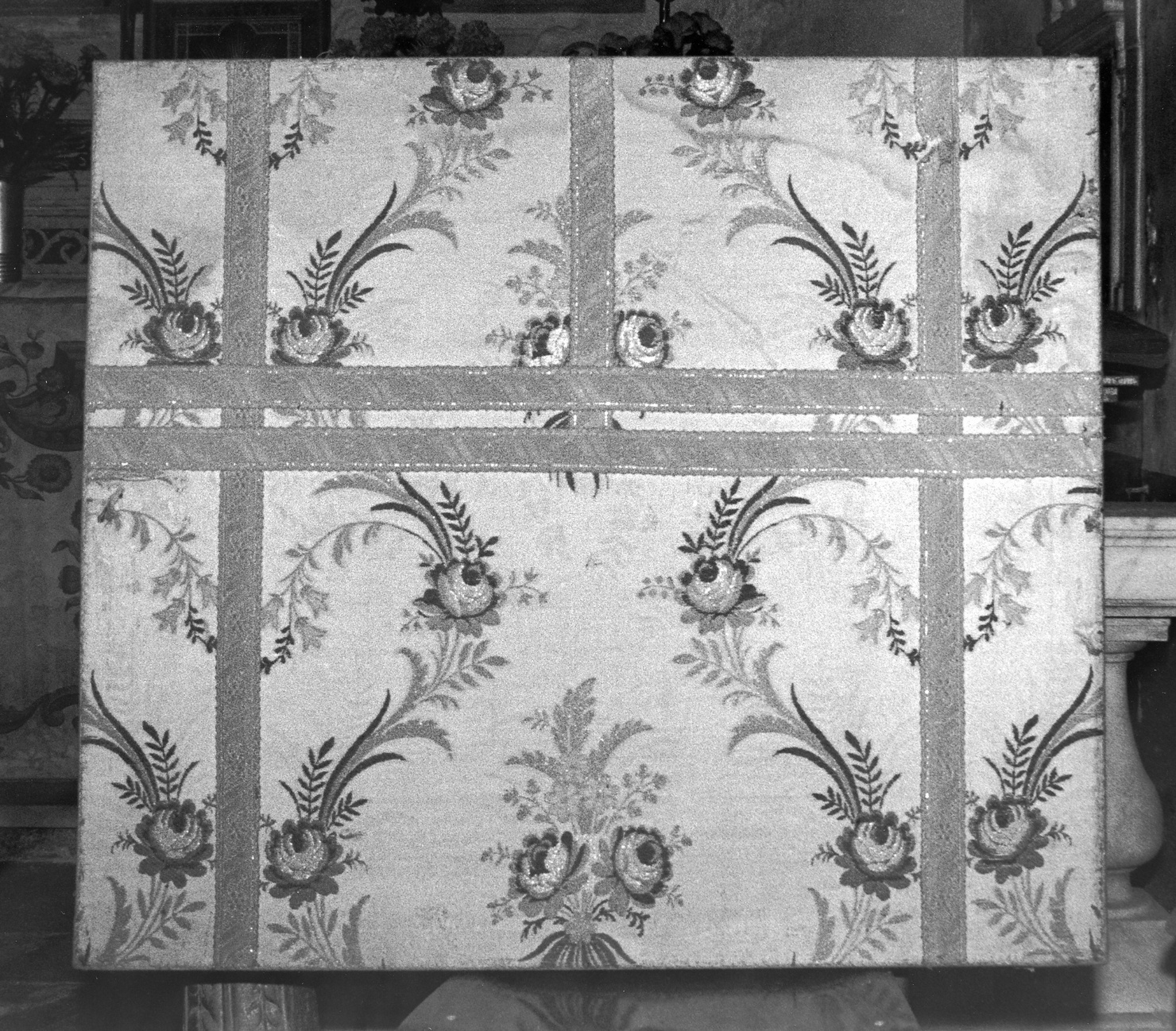 paliotto, opera isolata - manifattura ligure (prima metà sec. XVIII)