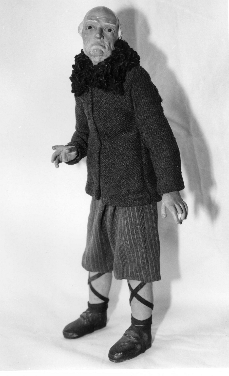 VECCHIO MENDICante (statuetta di presepio, elemento d'insieme) - manifattura napoletana (primo quarto sec. XIX)