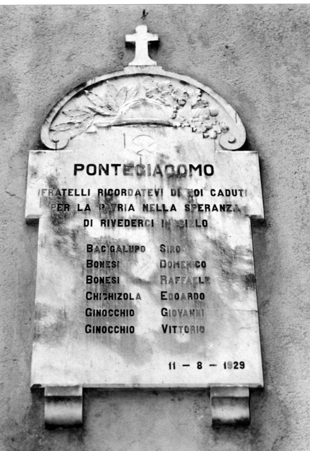 lapide, opera isolata - bottega ligure (secondo quarto sec. XX)