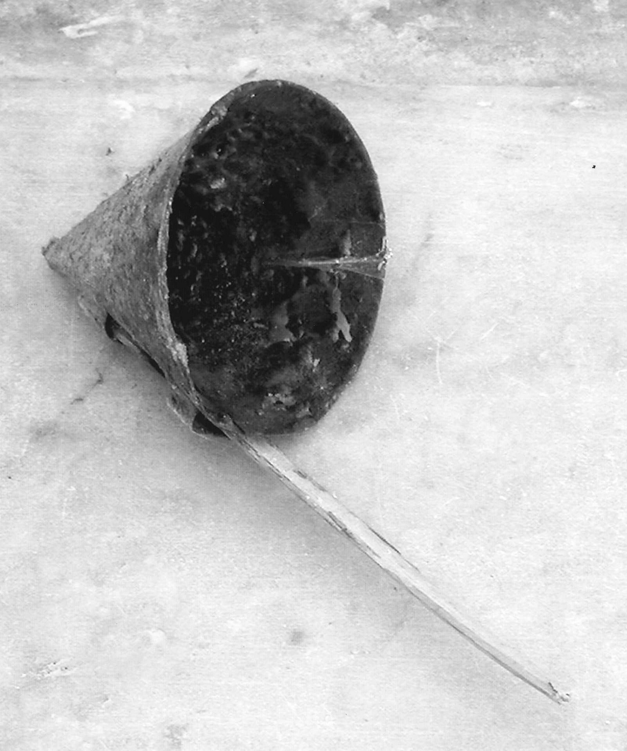 spegnitoio, opera isolata - bottega ligure (prima metà sec. XX)