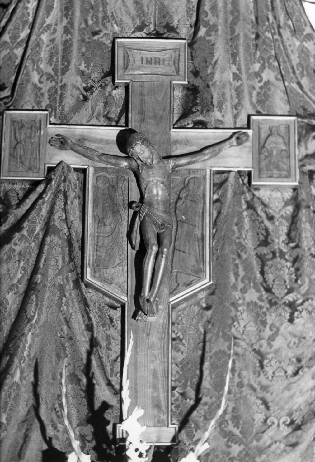 Cristo crocifisso (crocifisso, opera isolata) - ambito ligure (sec. XIV)