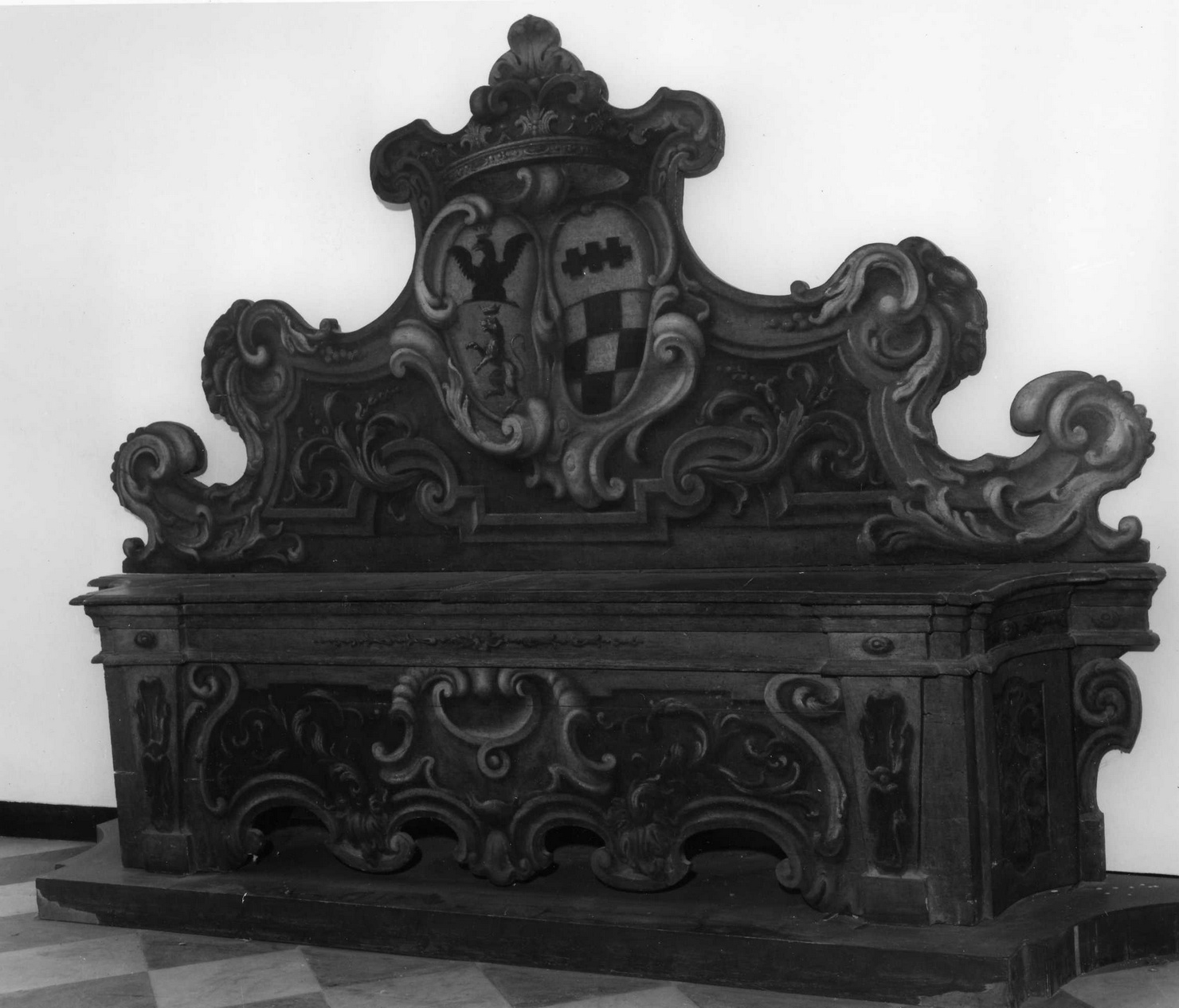 cassapanca, coppia - bottega ligure (inizio sec. XVIII)