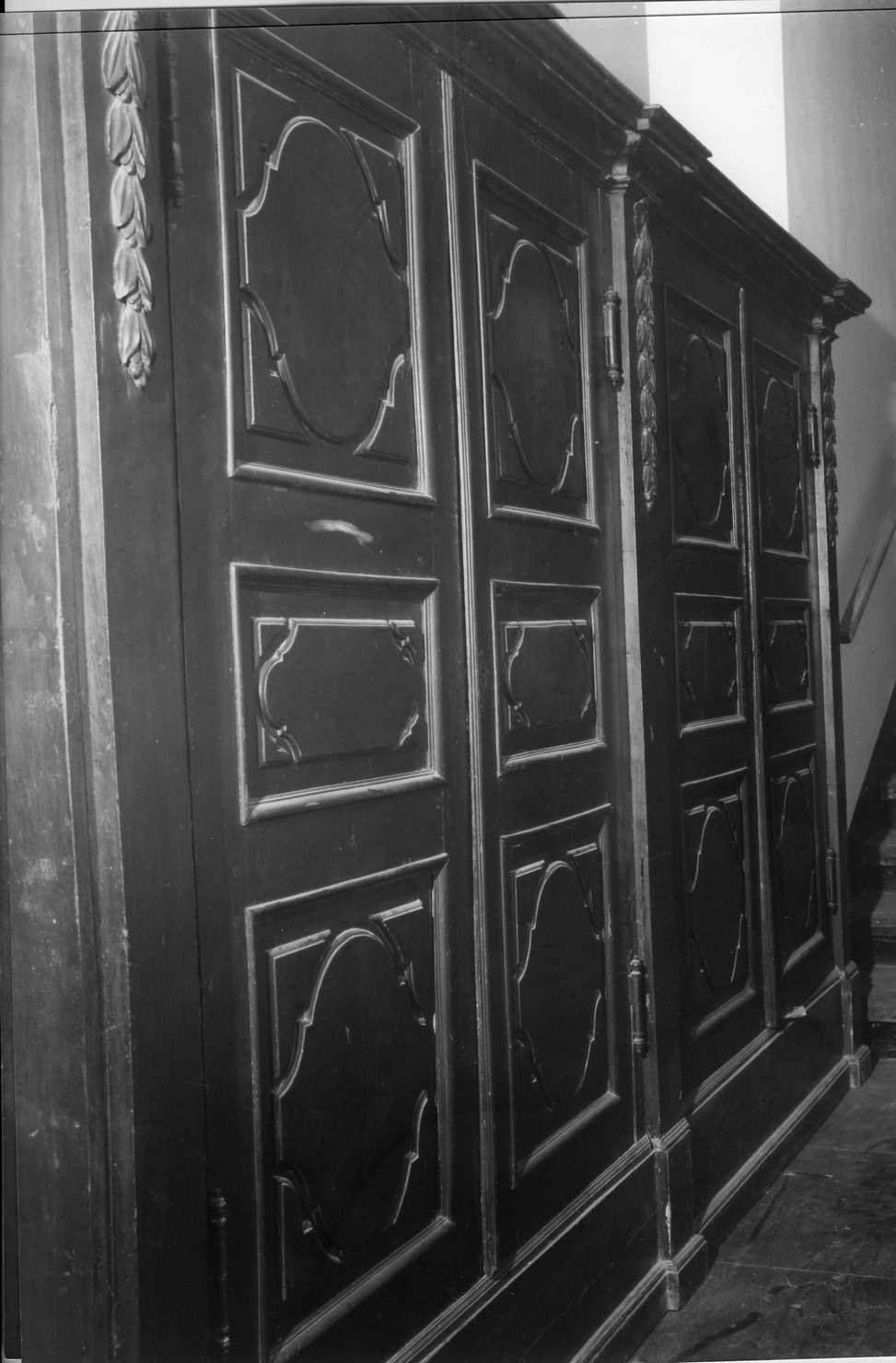 armadio, opera isolata - bottega ligure (fine sec. XVIII)