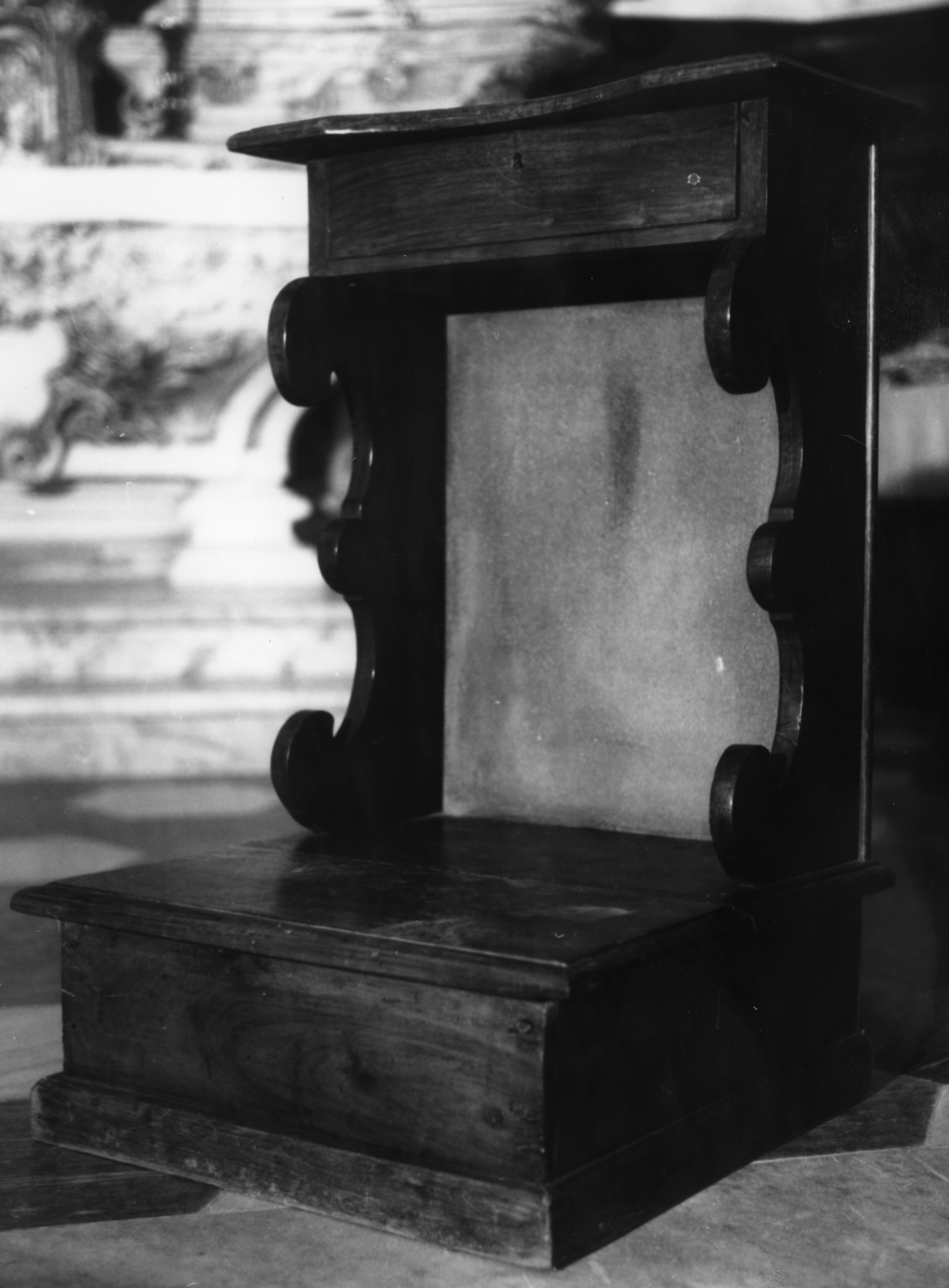 inginocchiatoio, opera isolata - ambito ligure (prima metà sec. XIX)